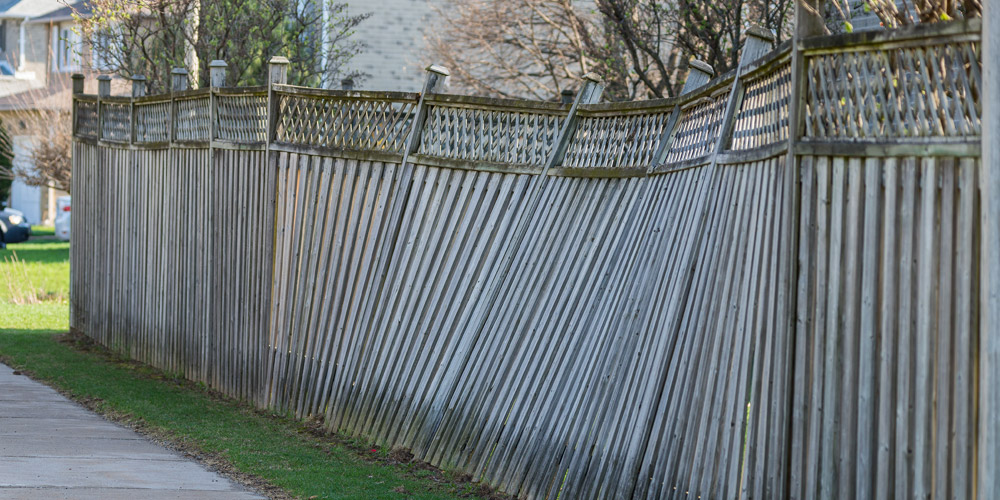 7 Signs You Need A Fence Replacement
